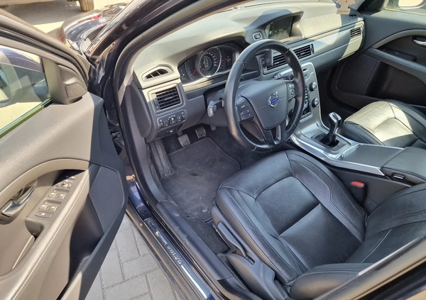 Volvo V70 cena 48000 przebieg: 119000, rok produkcji 2016 z Chocianów małe 596